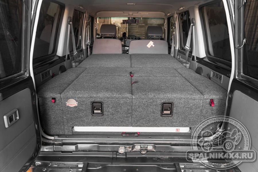 Автомобильный спальник с интегрированным столом для Toyota Land Cruiser 76 - охотник