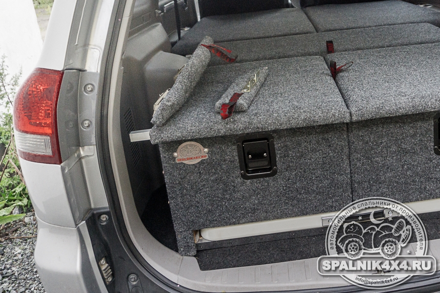 Автомобильный спальник с интегрированным экспедиционным столом для MMS Pajero Sport второго поколения. Паджеро спорт 2