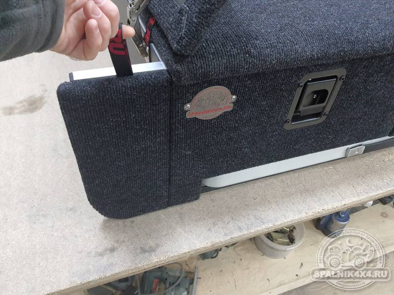 Lexus LX570 - Спальник с ящиками ув. объема + стол